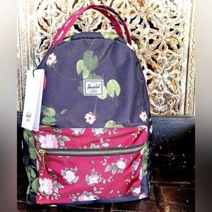 Herschel Supply Company - Nova Mid - NWT!